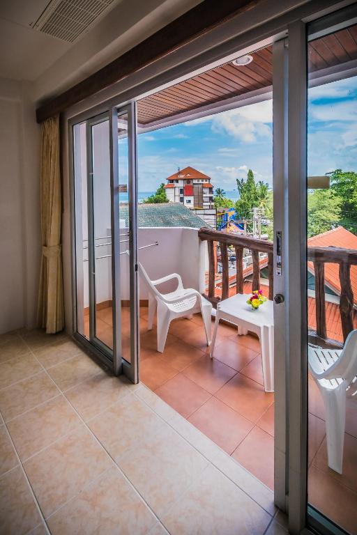 Balkón nebo terasa v ubytování Aonang Sunset Hotel - SHA Extra Plus