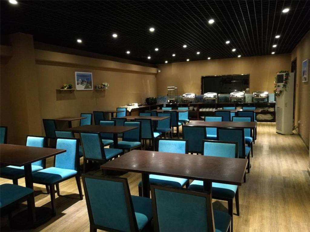Restaurace v ubytování lnsail Hotel Shenzhen Luohu Port Railway Station