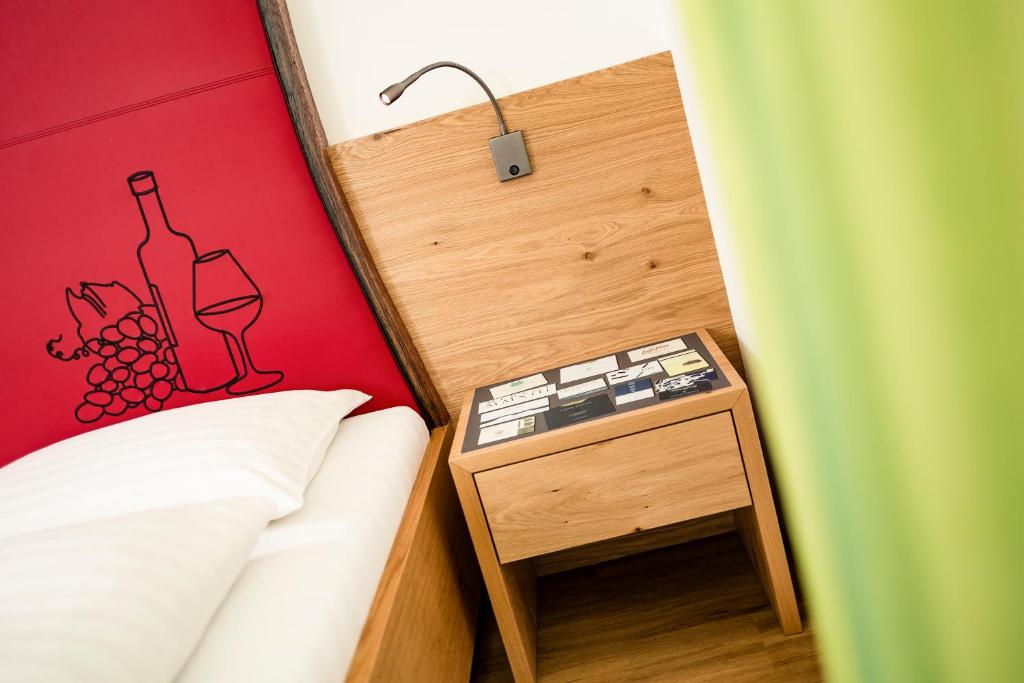 Postel nebo postele na pokoji v ubytování Gasthof Hotel Terzer