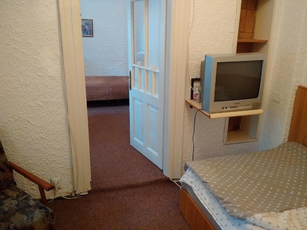 TV a/nebo společenská místnost v ubytování Expo Home Stay