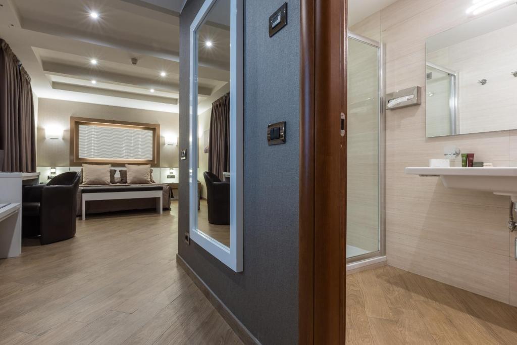 Magri's Hotel - Resim 30