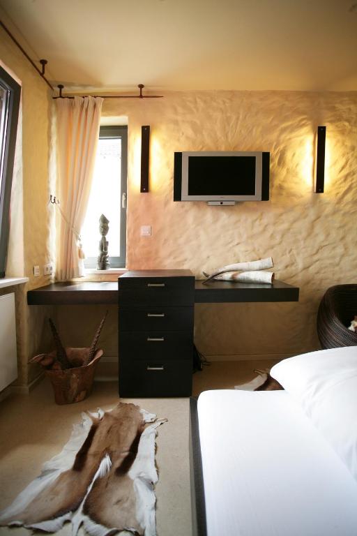 Vinotel Augustin - Single Room Africa