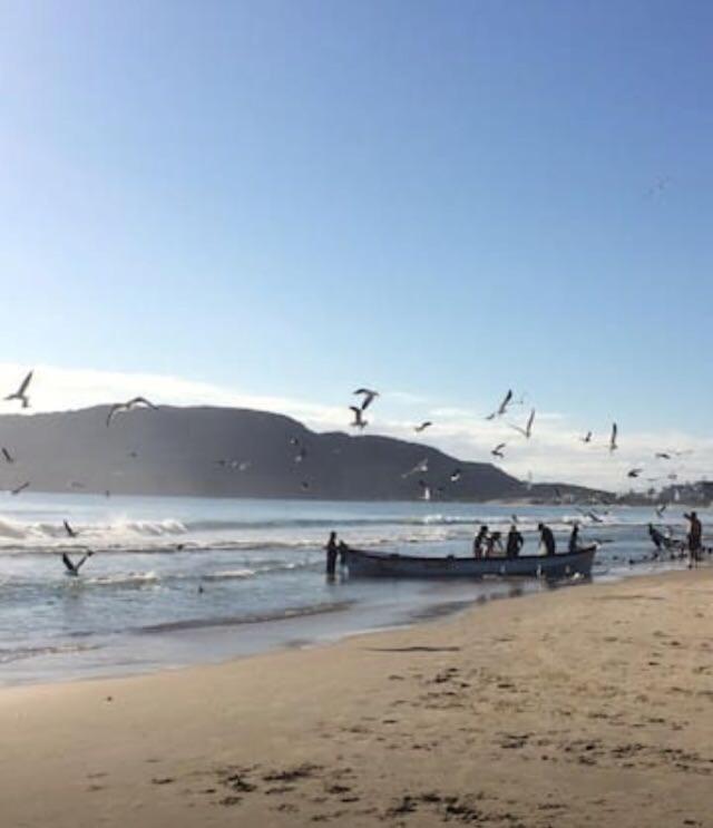  Pé na areia