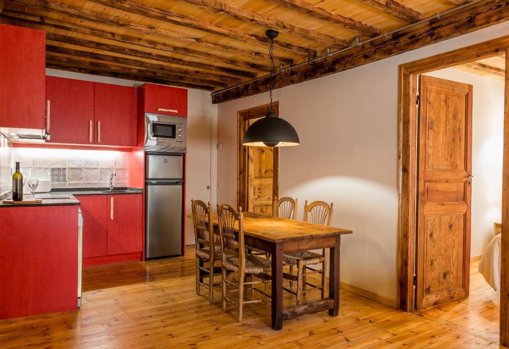 Kuchyňa alebo kuchynka v ubytovaní Casa Rural "Casa Chin", Val d'Aran