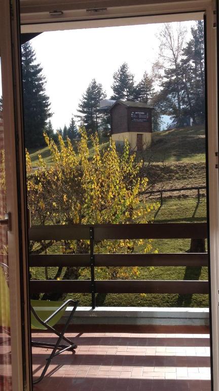 Zahrada ubytování Romantic Chalet-Style Flat with Mountain View
