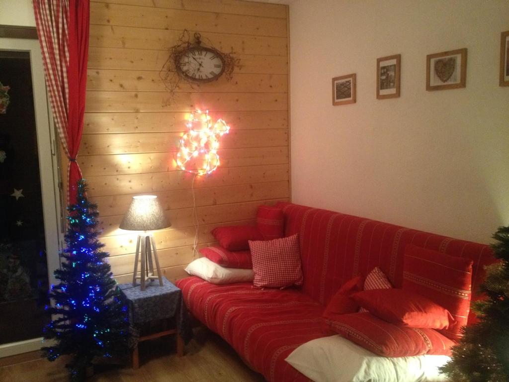 Posezení v ubytování Romantic Chalet-Style Flat with Mountain View