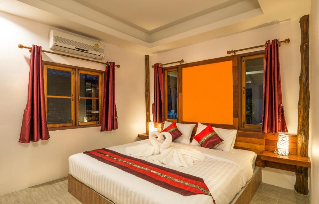 Pinthong Aonang Villa - 12