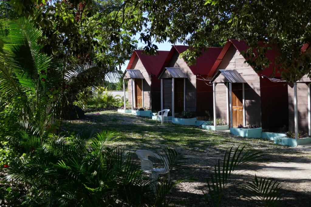 Zahrada ubytování Cabanas chaac calakmul