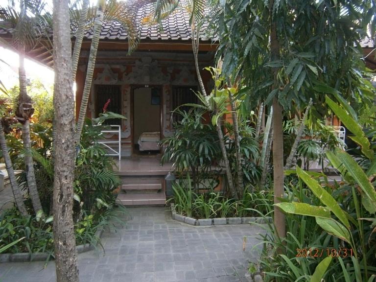 Zahrada ubytování Adus Beach Inn