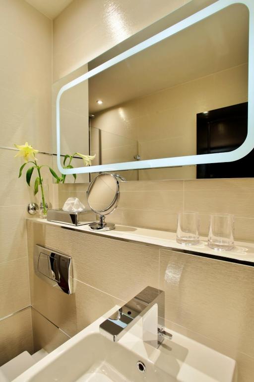 Boutique Hotel Poppenbütteler Hof - Resim 42