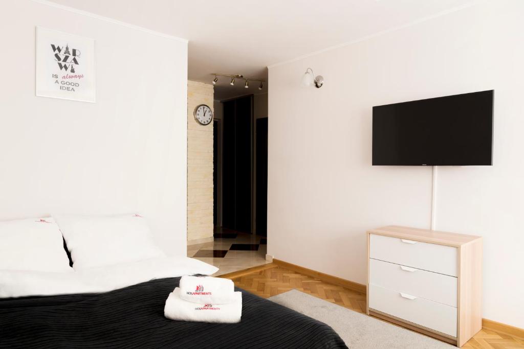 Hosapartments City Center - One-Bedroom Apartment