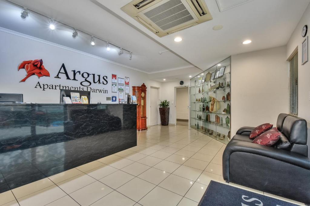 Posezení v ubytování Argus Apartments Darwin