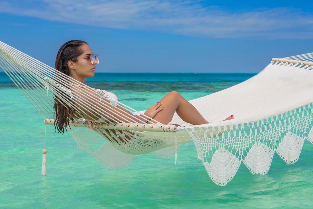 Hosté ubytování Sun Siyam Vilu Reef with Free Transfer