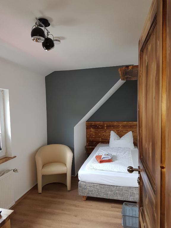 Postel nebo postele na pokoji v ubytování Dein Hotel