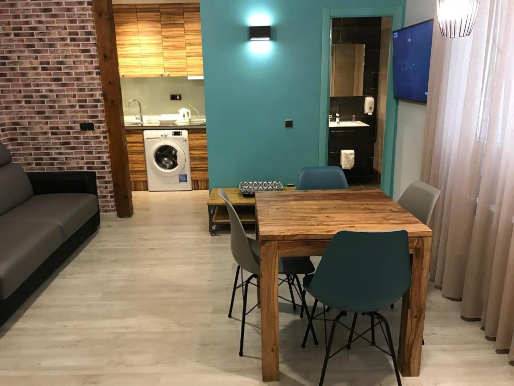 Apartamentos Apolo - 