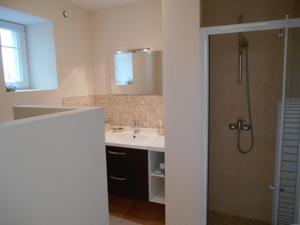 Koupelna v ubytování Le Pressoir B&B