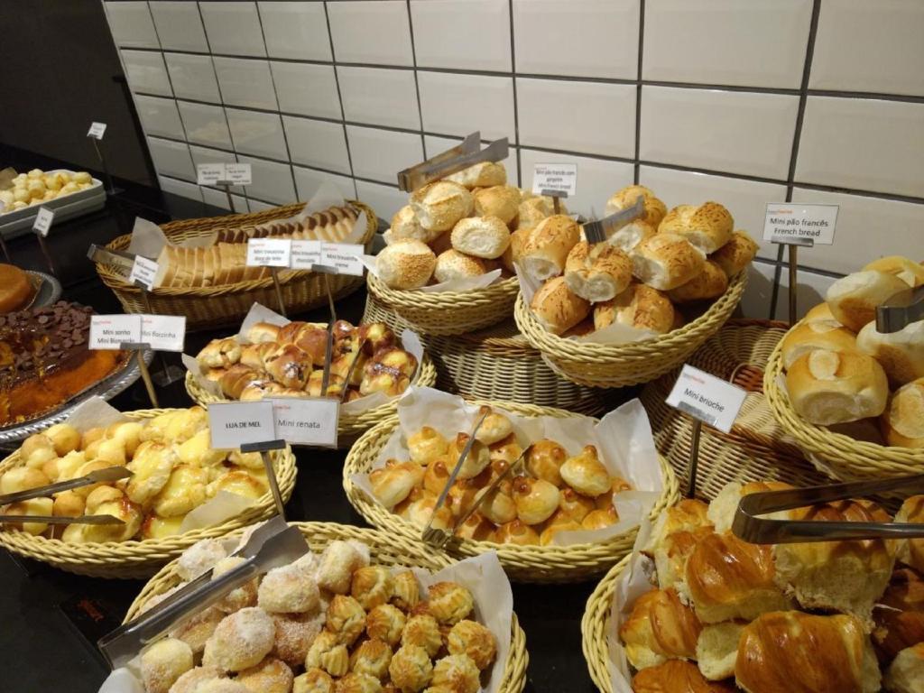 Jídlo v aparthotelu nebo okolí