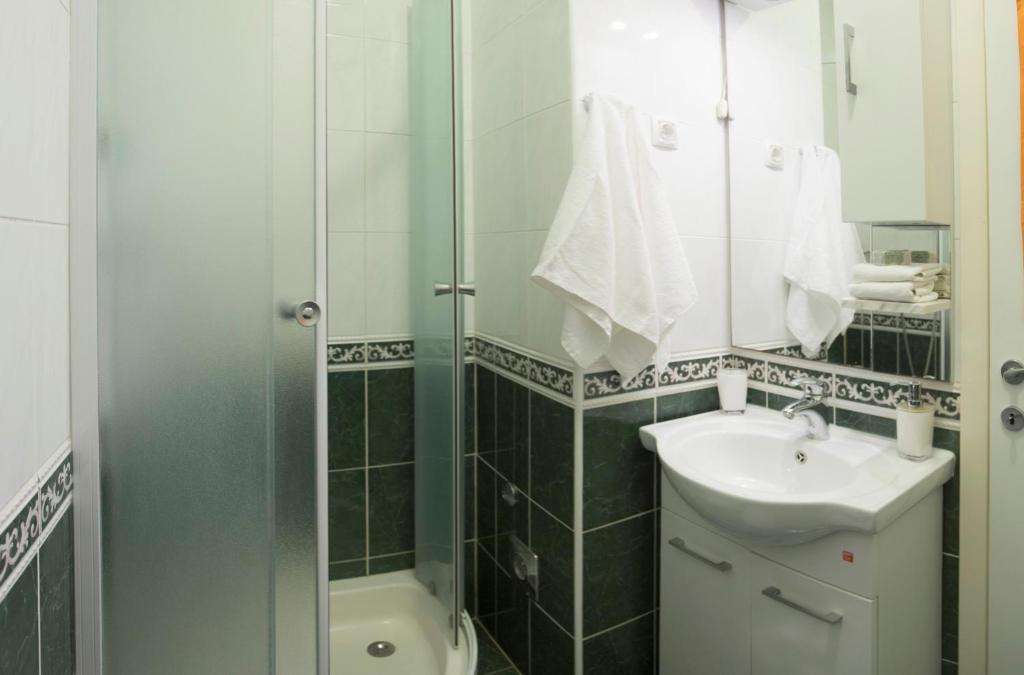 Central Old Town Rooms - 7