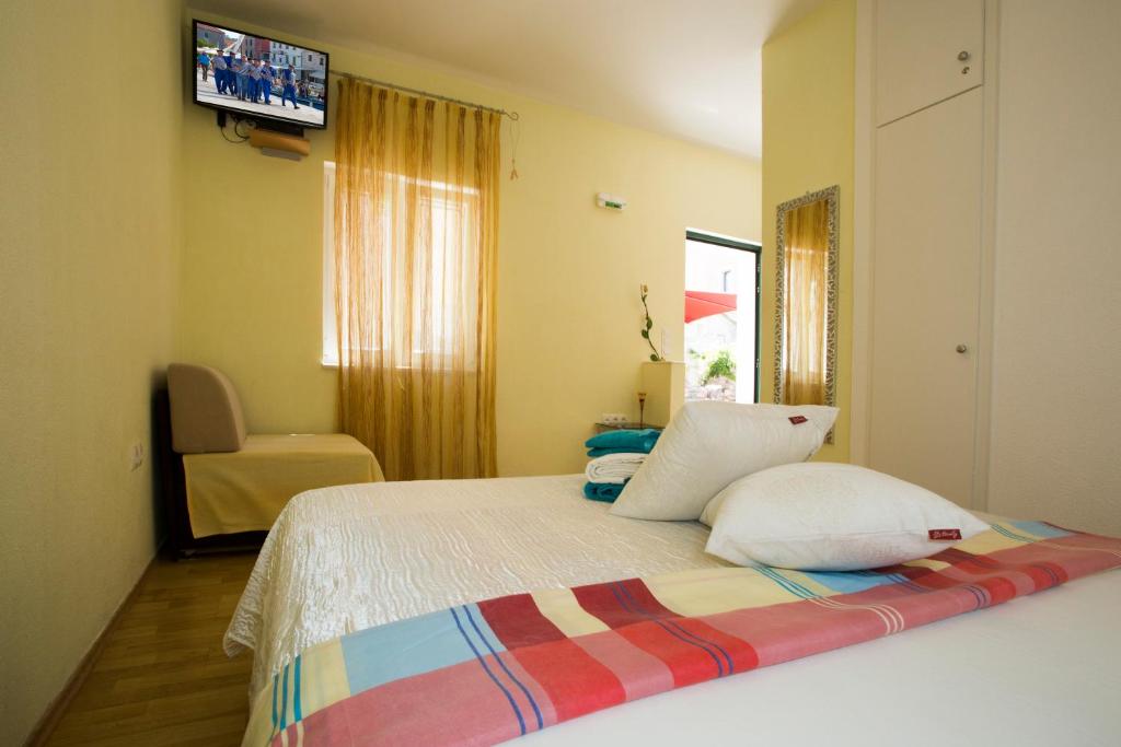 Central Old Town Rooms - 2