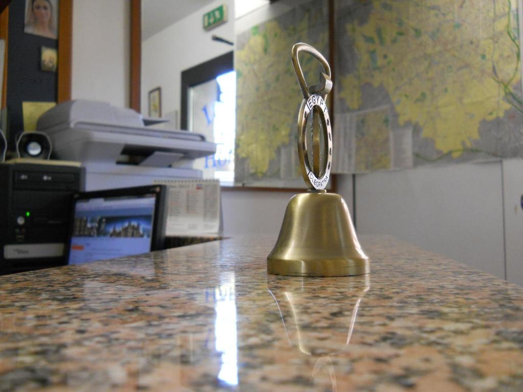 Cucina o angolo cottura di Hotel Iride stazione Lambrate Città studi