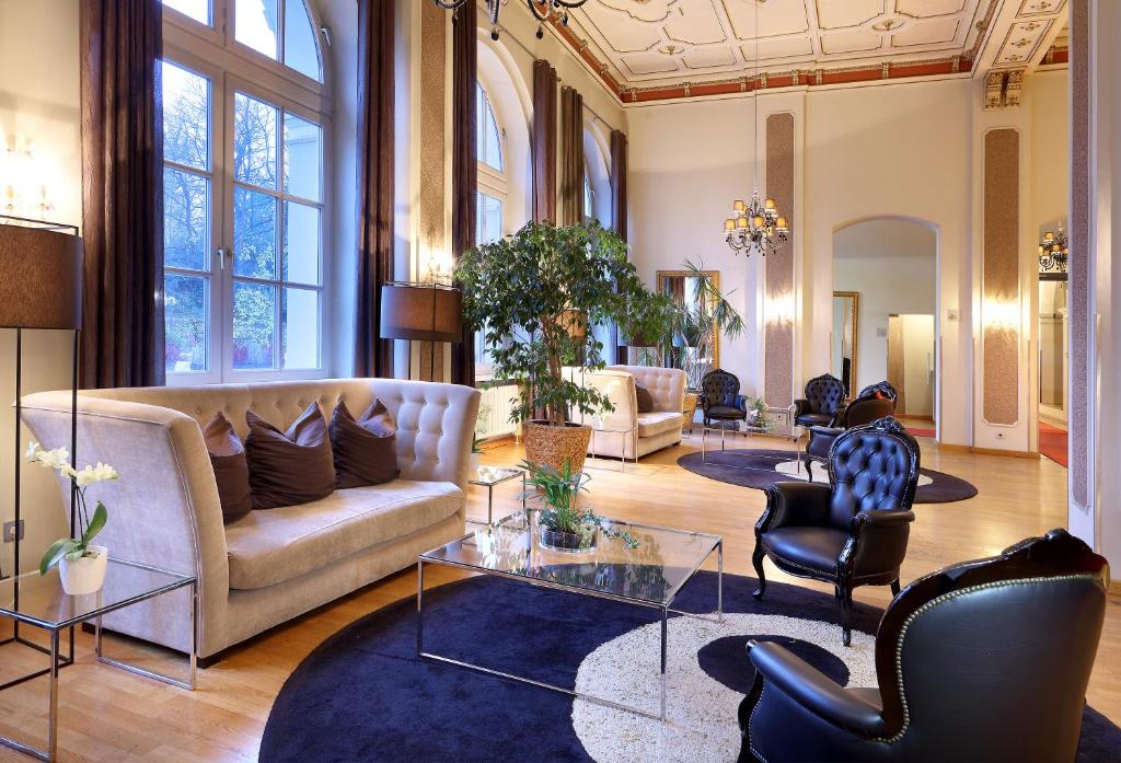 Posezení v ubytování Eurostars Park Hotel Maximilian