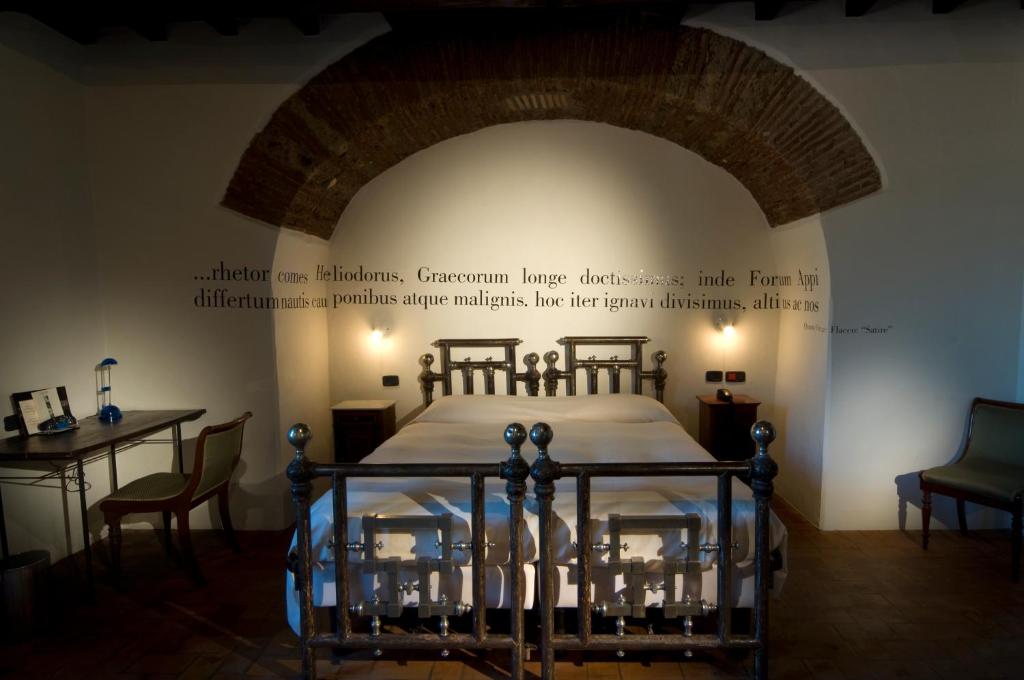 Restaurace v ubytování Foro Appio Mansio Hotel