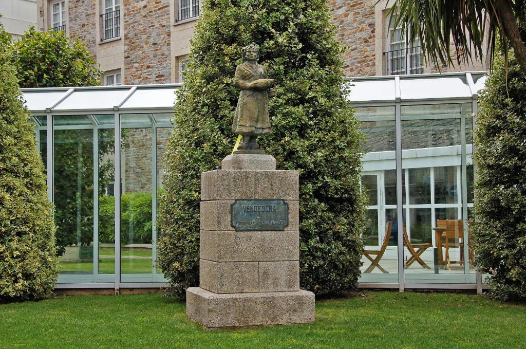 A garden outside Parador de Vilalba