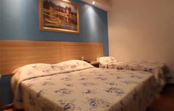  Hotel Eliana