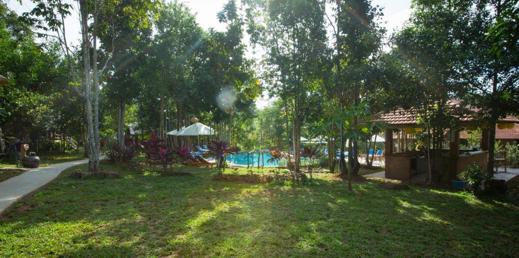 Zahrada ubytování Valley Village Phu Quoc