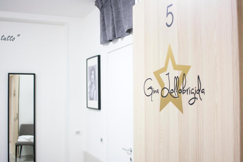 TIBUR STAR Guest House tanúsítványa, márkajelzése vagy díja