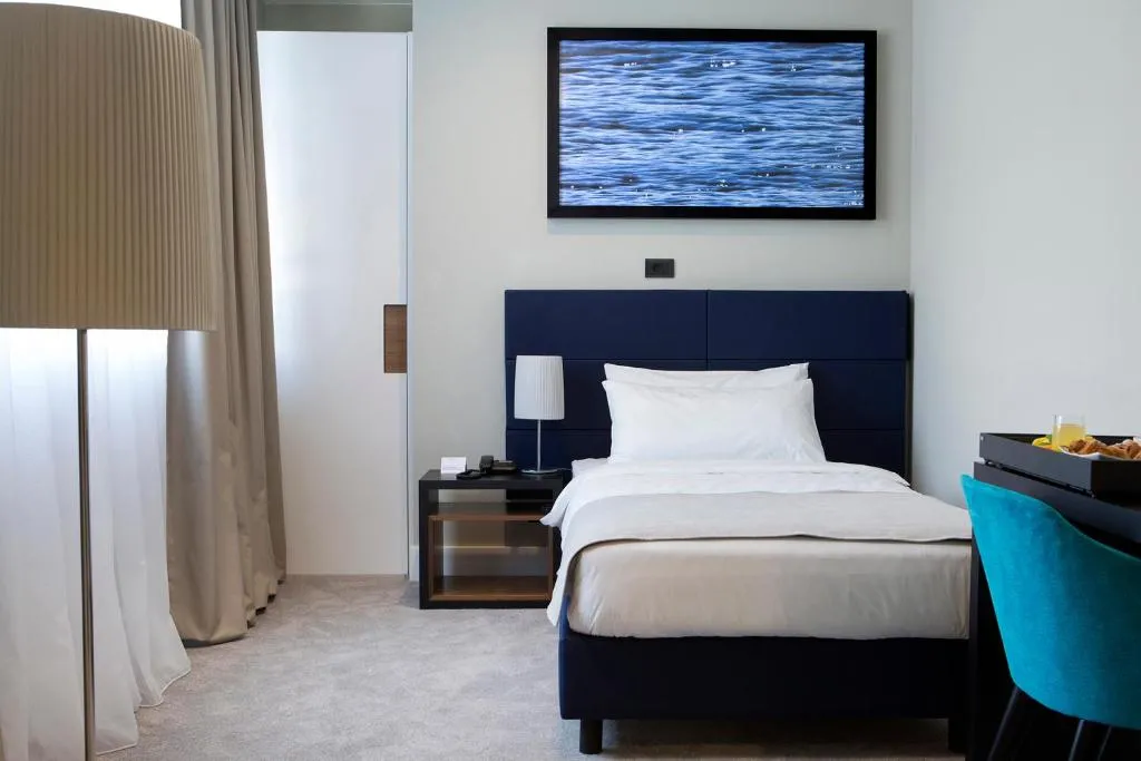 Classic Single Room with Disabled Access