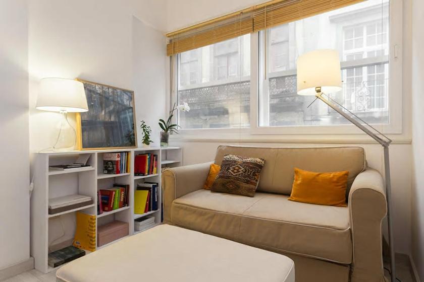 white fabrica house