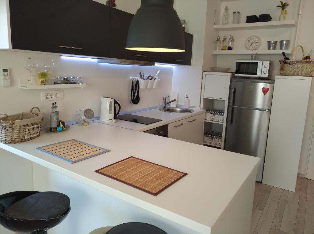 New Studio Apartment Sun with free parking - 11