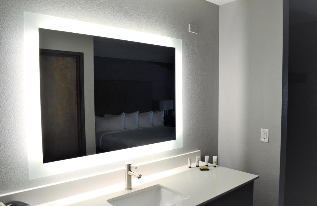 Hotel 28 Boise Airport, Ascend Hotel Collection - Room King - Non-fumeur