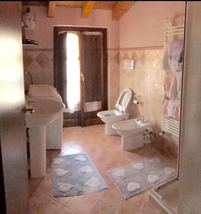 Koupelna v ubytování Montorfano Haus