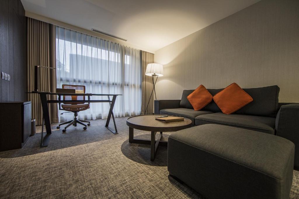 Posezení v ubytování Platinum Hotel