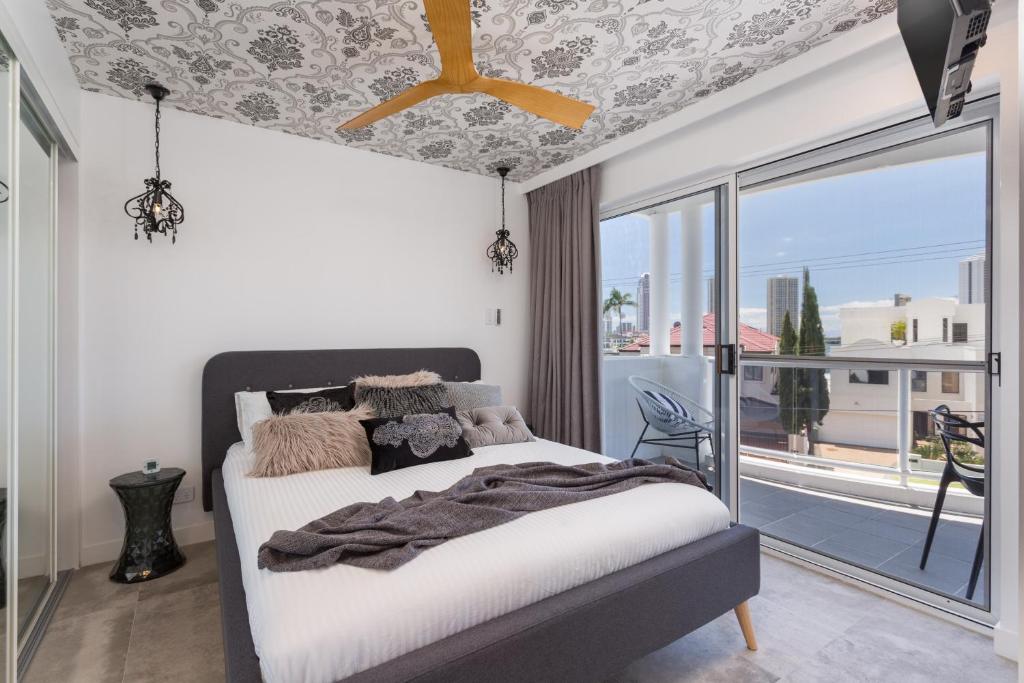 Chevron Sails - Een Appartement Met Een Slaapkamer Met Balkon