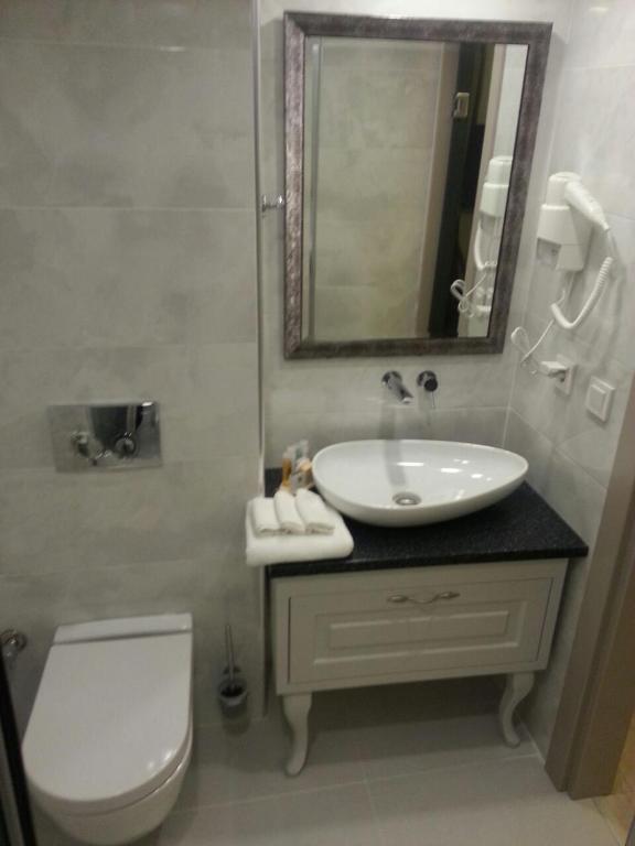 Koupelna v ubytování Perla Galata Hotel
