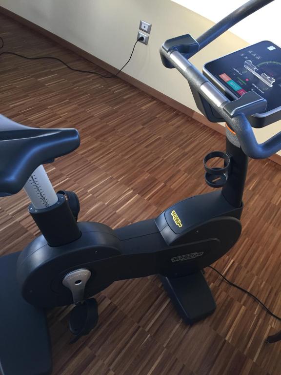 Centrum fitness w obiekcie HOTEL L' ANFORA