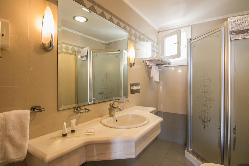 Koupelna v ubytování Hotel Hermes