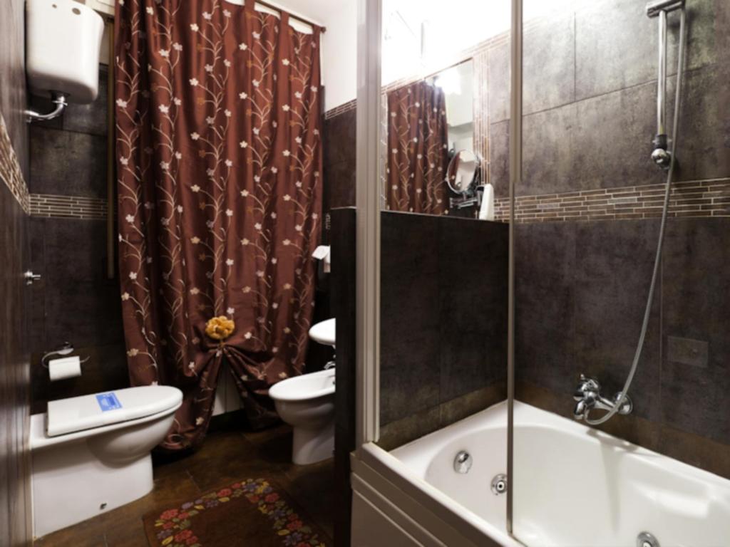 Koupelna v ubytování Hotel Il Cavaliere Nero