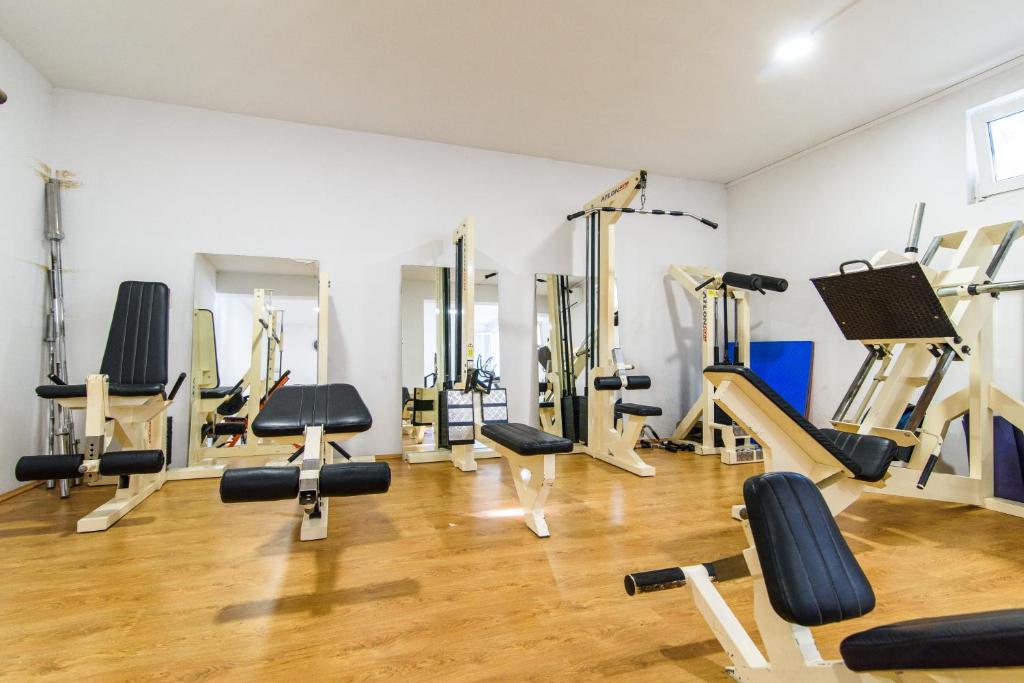 Posilňovňa alebo fitness centrum v ubytovaní Villa Lado with private pool near Split