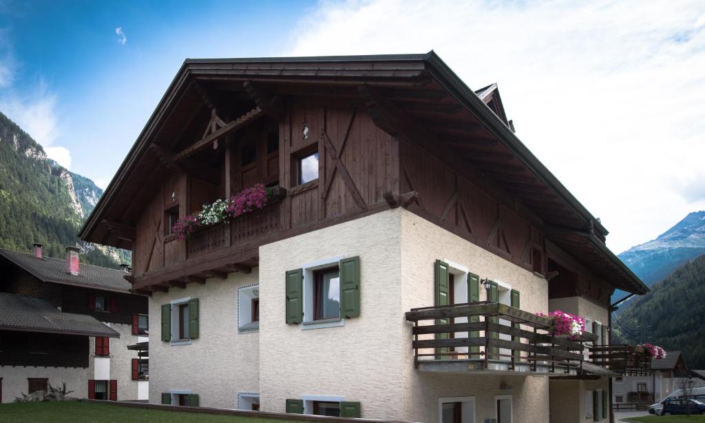 Nespecifikovaný výhled na hory nebo výhled na hory při pohledu z apartmánu
