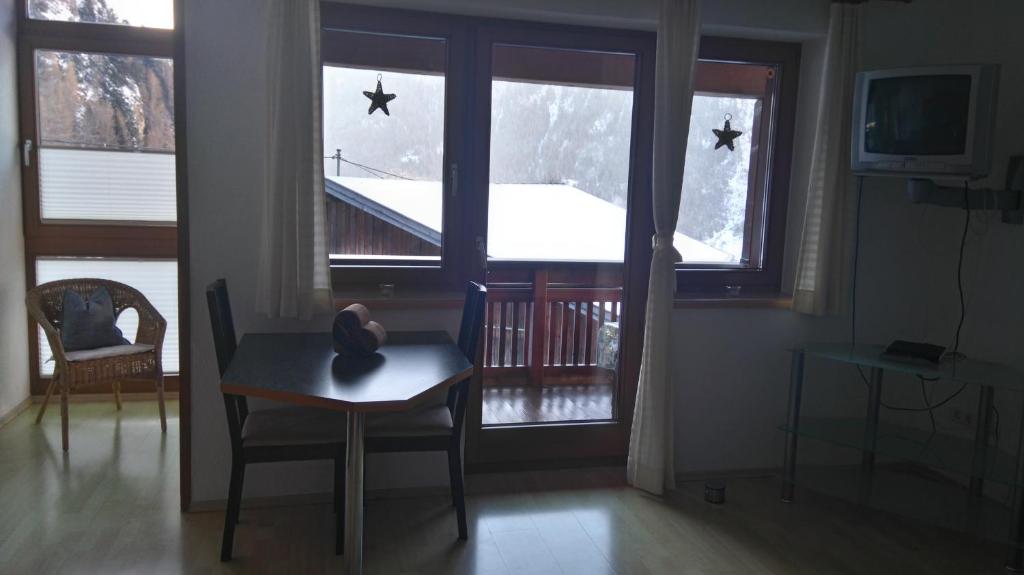 TV a/nebo společenská místnost v ubytování Haus Anna Lena