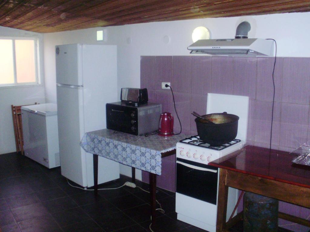 Kuchyň nebo kuchyňský kout v ubytování Casa orizont