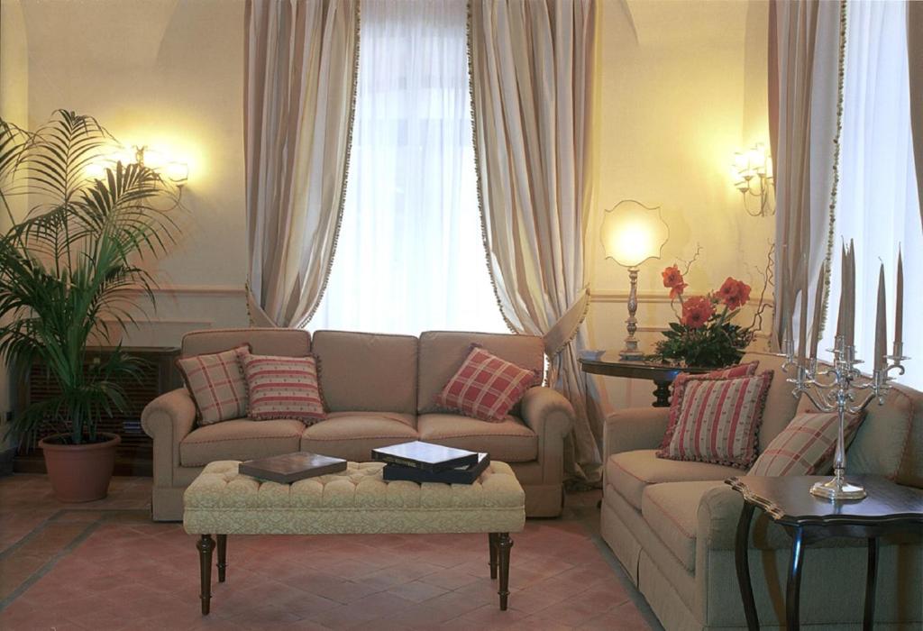 Hotel La Ville - Resim 26