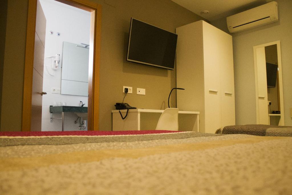 Hotel Infante Antequera - Habitación Triple Con Vistas Al Jardín
