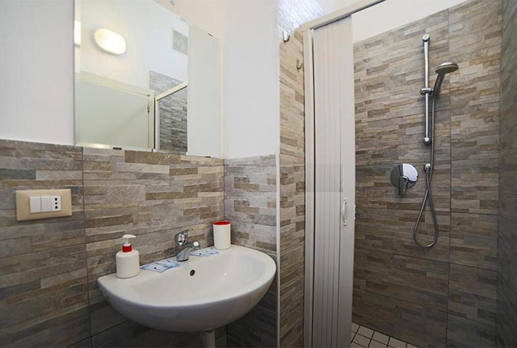 Koupelna v ubytování Hotel Galles Rimini