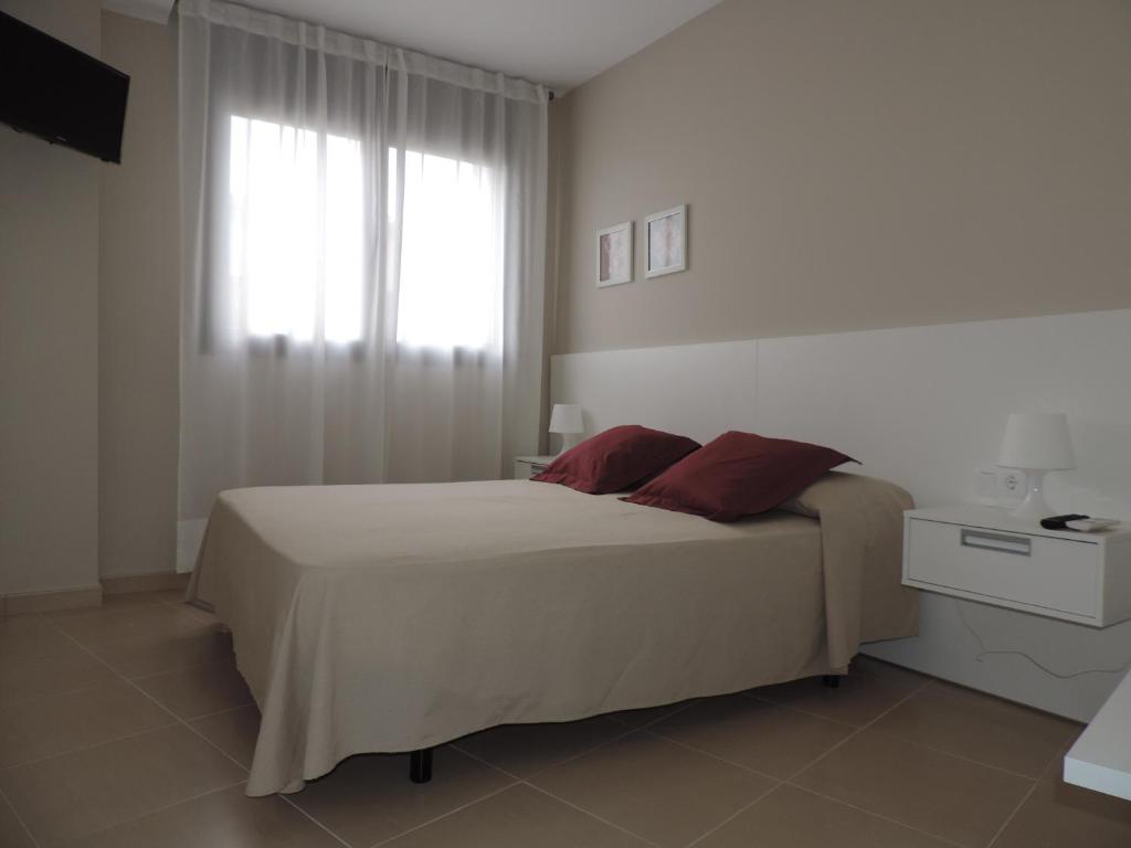 Hostal La Placeta - 3