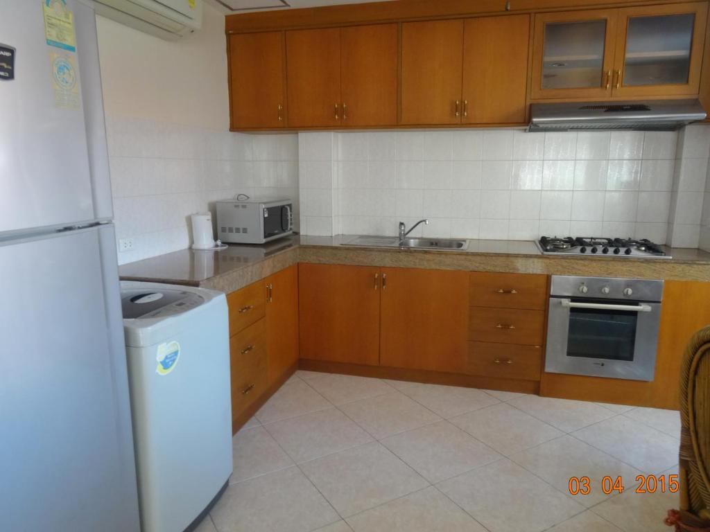 BUTTERFLY GARDEN BOUTIQUE RESIDENCES Apts and villas, A Lifestyle Destination Ex Lg 1-3 bedroom units , Full kitchen, 2 Full bathrooms, Rain shower, Spa bath, FREE BBQ, Free fast fiber optic WIFI, Staff 24-7